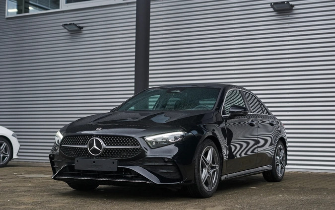 Mercedes-Benz Klasa A cena 184900 przebieg: 7, rok produkcji 2023 z Gniewkowo małe 254